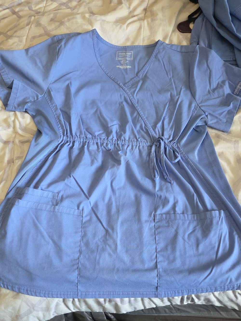 Set CHEROKEE Light Blue Wrap-Style Scrub Maternity Top And Matching BOTTOMS
